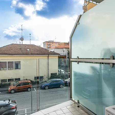 Stazione - Milano 25 Min, Free Parking *